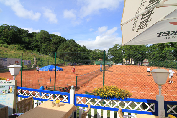 tennisplatz-in-goehren